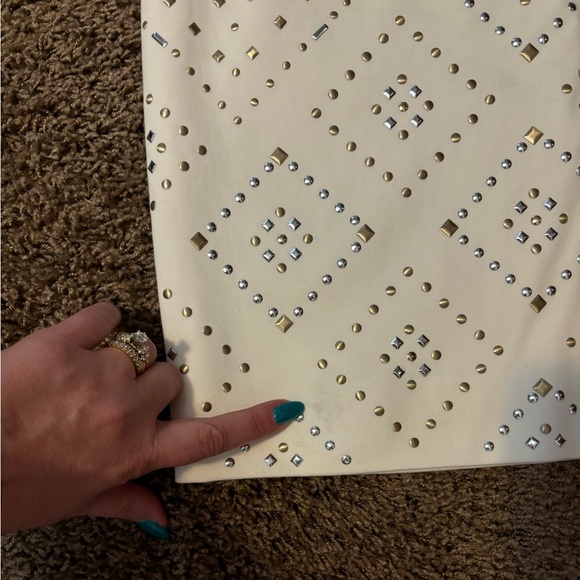 NWT White House Black Market Cream Skirt Silver/Gold Studded Embellishments Sz 0 - Picture 9 of 9